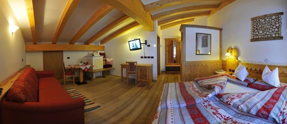 Hotel Alba Wellness & Spa Canazei Esterno foto