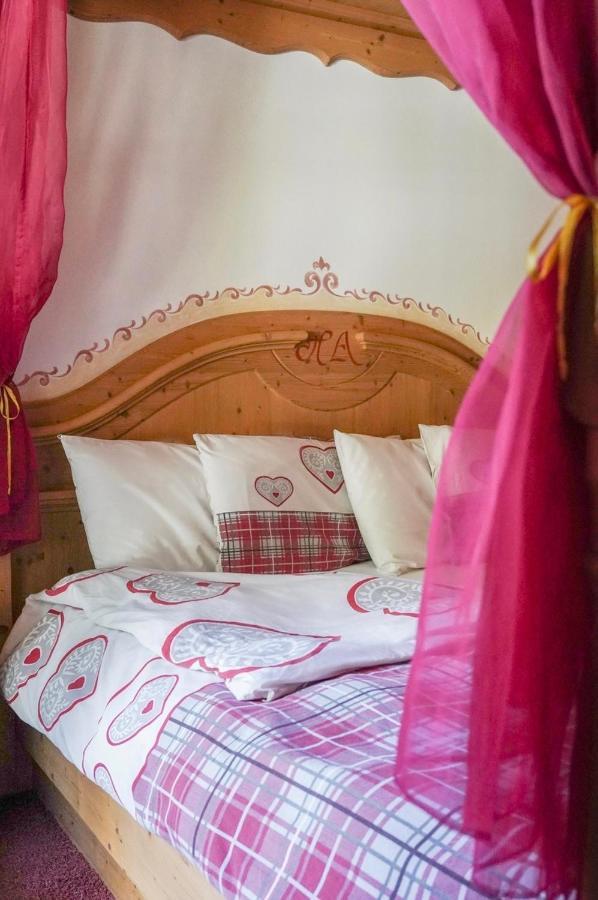 Hotel Alba Wellness & Spa Canazei Esterno foto