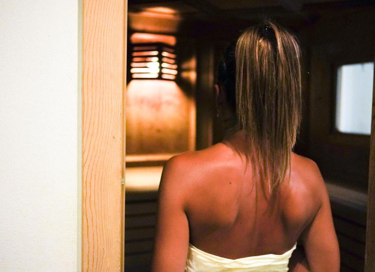 Hotel Alba Wellness & Spa Canazei Esterno foto